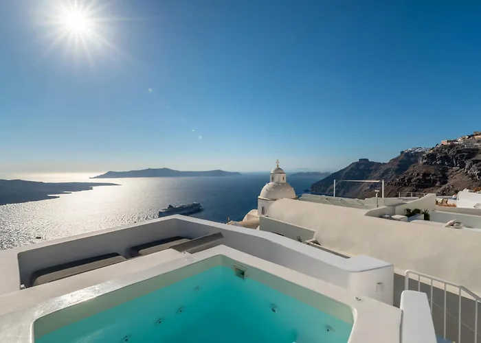 Aesthesis Boutique Fira (Santorini)