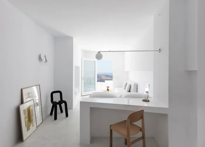 Aesthesis Boutique Willa Fira (Santorini)