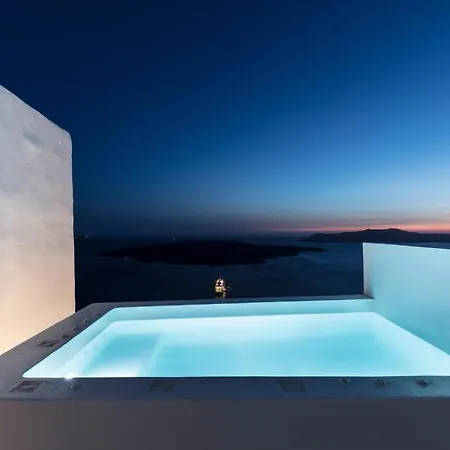 Aesthesis Boutique Fira (Santorini)