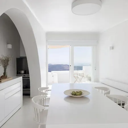 Aesthesis Boutique Fira (Santorini)